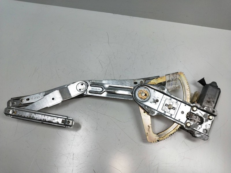 Recambio de elevalunas delantero derecho para ford scorpio berl./turnier 24v ghia berlina referencia OEM IAM 95GB14553CA  4P