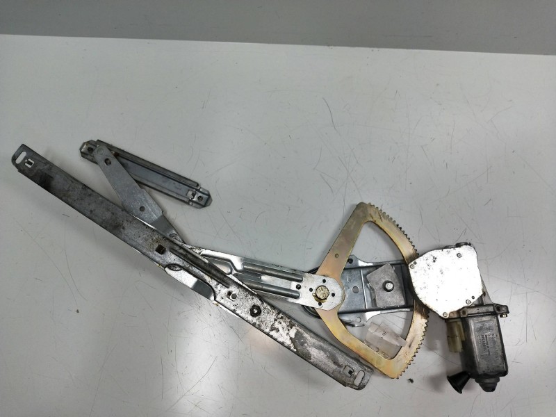 Recambio de elevalunas delantero derecho para ford scorpio berl./turnier 24v ghia berlina referencia OEM IAM 95GB14553CA  4P