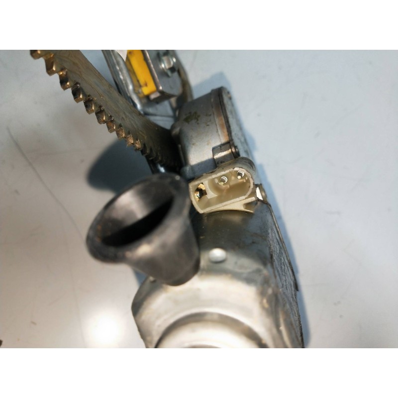 Recambio de elevalunas delantero derecho para ford scorpio berl./turnier 24v ghia berlina referencia OEM IAM 95GB14553CA  4P