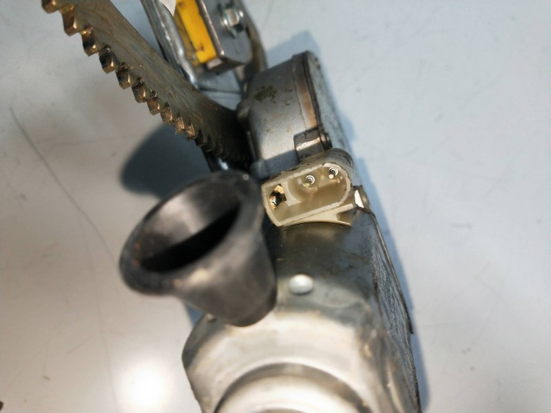 Recambio de elevalunas delantero derecho para ford scorpio berl./turnier 24v ghia berlina referencia OEM IAM 95GB14553CA  4P