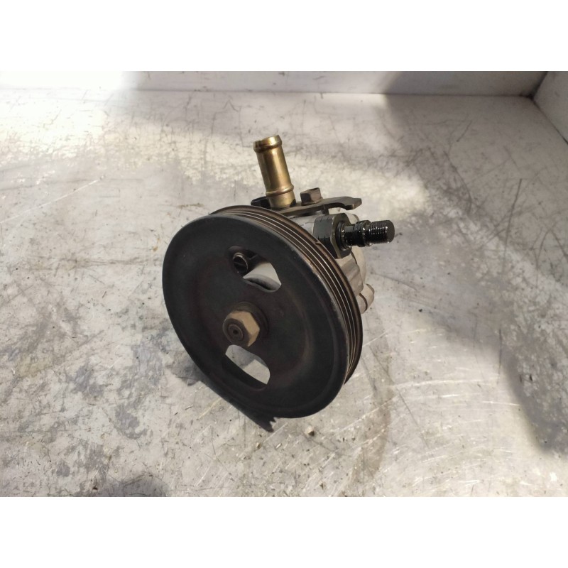 Recambio de bomba direccion para mitsubishi l 200 (k6/7) 2500 td glx (4-ptas.) referencia OEM IAM   8518A0
