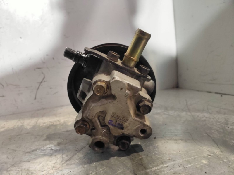 Recambio de bomba direccion para mitsubishi l 200 (k6/7) 2500 td glx (4-ptas.) referencia OEM IAM   8518A0