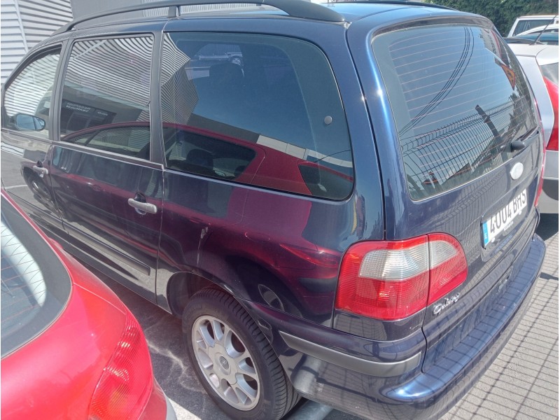 ford galaxy (vy) del año 2001