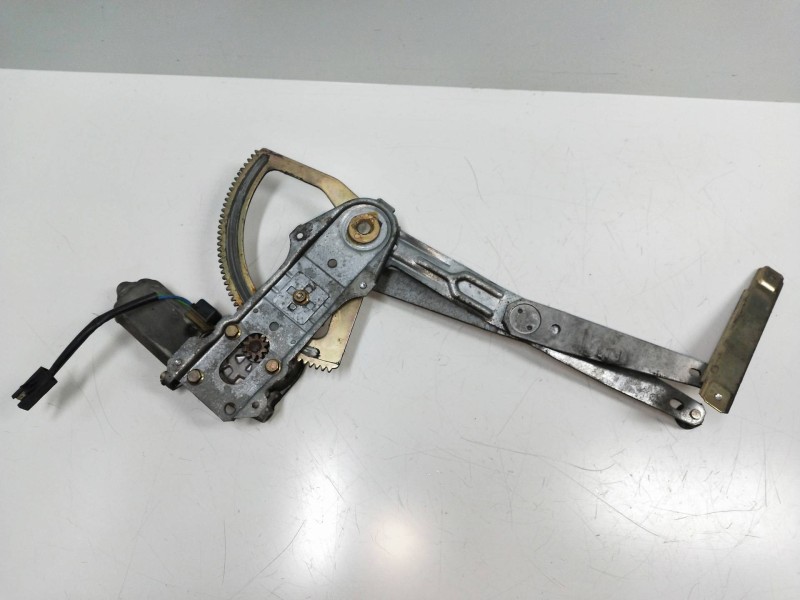 Recambio de elevalunas delantero izquierdo para ford sierra berlina cl referencia OEM IAM   5P