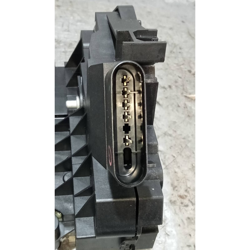 Recambio de motor cierre centralizado delantero derecho para ford s-max titanium 4x4 referencia OEM IAM EM2AU21812DD  5P