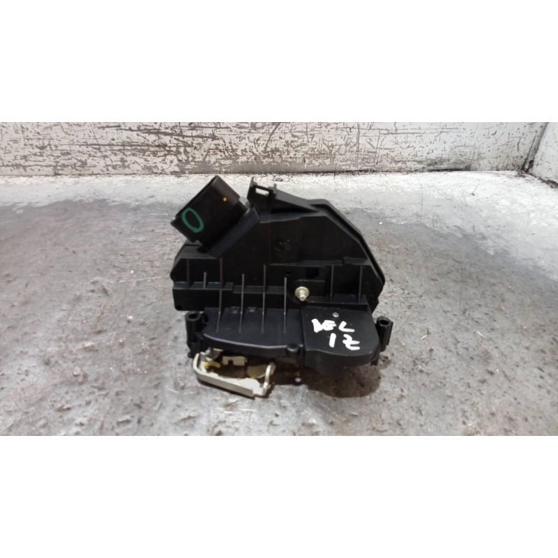 Recambio de motor cierre centralizado delantero izquierdo para ford s-max titanium 4x4 referencia OEM IAM EM2AU21813CD  5P