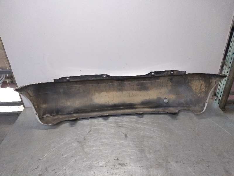 Recambio de paragolpes trasero para fiat punto berlina (176) 1.2 cat referencia OEM IAM   