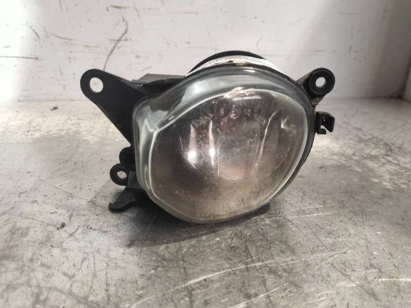 Recambio de faro antiniebla derecho para audi a4 berlina (b5) 2.5 tdi quattro referencia OEM IAM 89300971 8D0941699B VALEO
