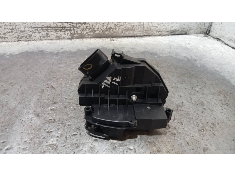 Recambio de motor cierre centralizado trasero izquierdo para ford s-max titanium 4x4 referencia OEM IAM EM2AR26413CC  5P