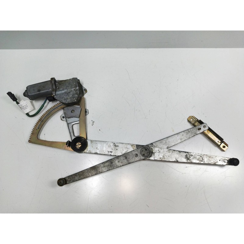 Recambio de elevalunas delantero izquierdo para ford sierra turnier 2.0 cat referencia OEM IAM 83BB14A389AD 680167882000 3P