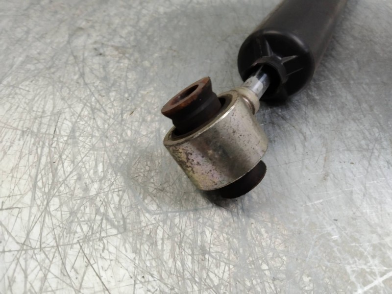 Recambio de amortiguador trasero para peugeot partner kasten confort l1 referencia OEM IAM 9680984480  