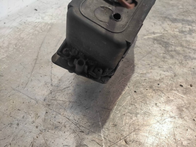 Recambio de faro antiniebla izquierdo para seat toledo (1l) base referencia OEM IAM   