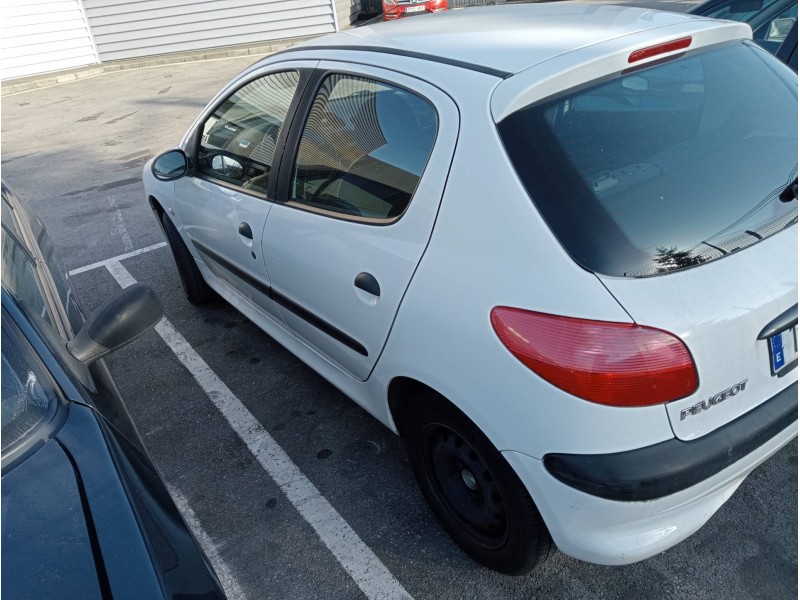 peugeot 206 berlina del año 2002 peugeot 206 berlina del año 2002