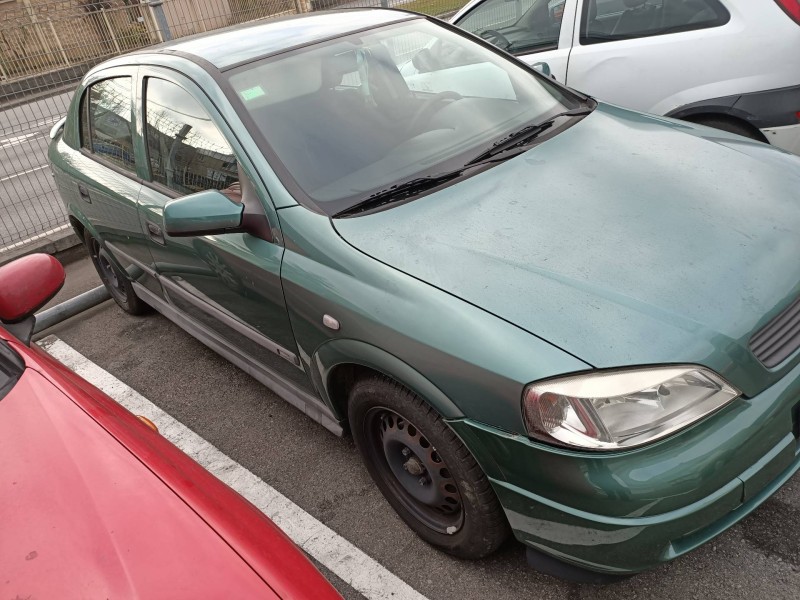 opel astra g berlina del año 1999