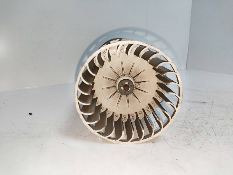 Recambio de motor calefaccion para alfa romeo 90 referencia OEM IAM P130187S  