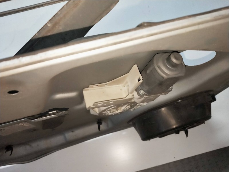 Recambio de elevalunas delantero izquierdo para ford focus berlina (cap) 1.8 tdci turbodiesel cat referencia OEM IAM 4M5T14A389 