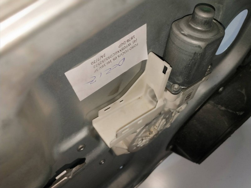 Recambio de elevalunas delantero izquierdo para ford focus berlina (cap) ghia referencia OEM IAM 4M5T14A389 995208101 5P