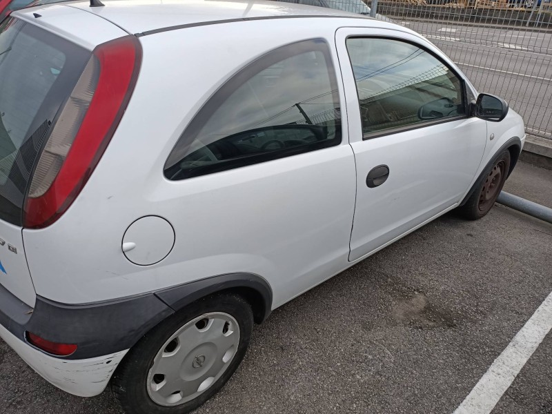 opel corsa c del año 2002