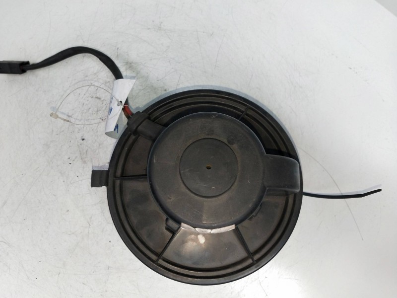 Recambio de motor calefaccion para audi a4 berlina (b5) 1.9 tdi referencia OEM IAM 893819021 3137020009  Recambio de motor calefaccion para audi a4 berlina (b5) 1.9 tdi referencia OEM IAM 893819021 3137020009