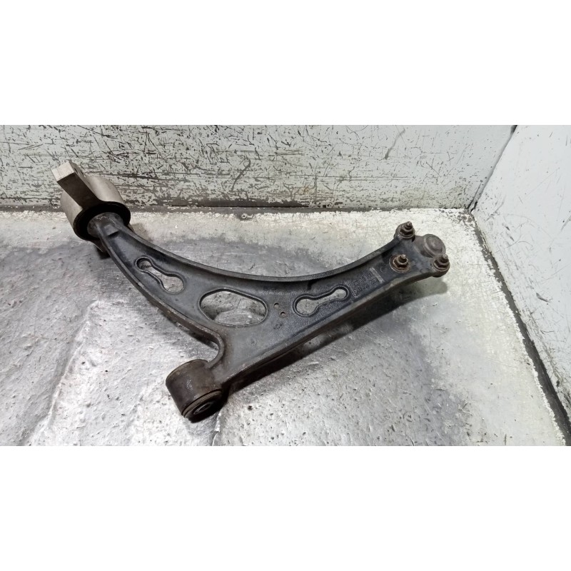 Recambio de brazo suspension inferior delantero derecho para skoda octavia berlina (1z3) elegance referencia OEM IAM 1K0407153N 