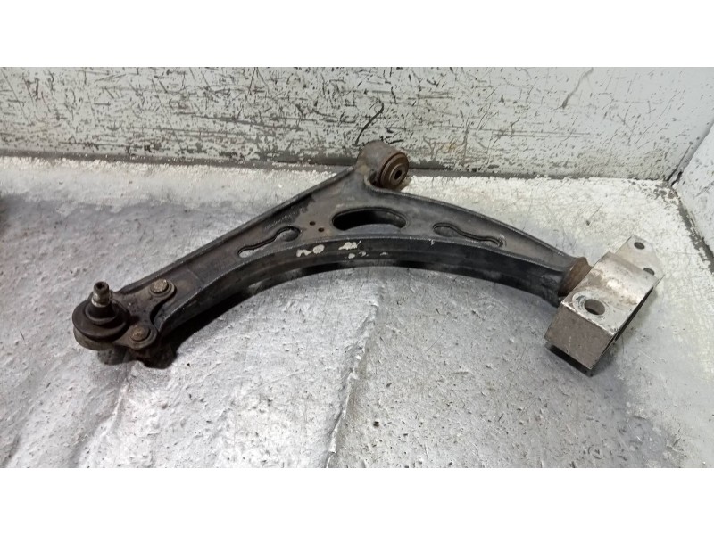 Recambio de brazo suspension inferior delantero izquierdo para skoda octavia berlina (1z3) elegance referencia OEM IAM 1K0407153