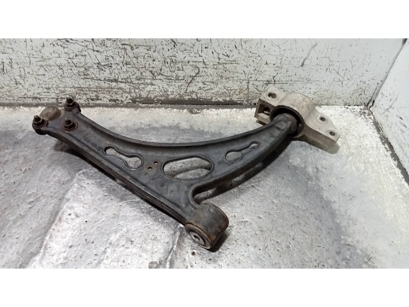 Recambio de brazo suspension inferior delantero izquierdo para skoda octavia berlina (1z3) elegance referencia OEM IAM 1K0407153