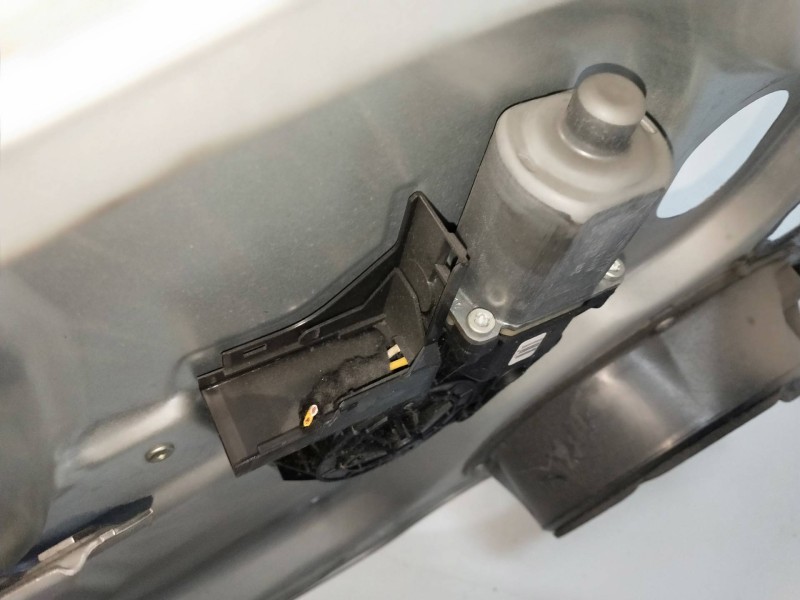 Recambio de elevalunas delantero izquierdo para ford focus lim. (cb4) trend referencia OEM IAM 4M5T14A389 995208102 5P