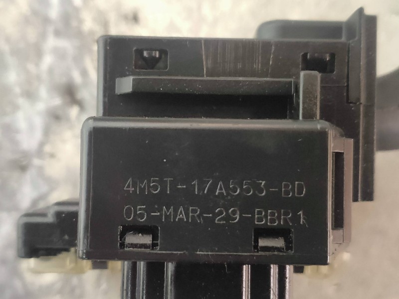 Recambio de mando limpia para ford focus berlina (cap) ghia referencia OEM IAM 4M5T17A553BD  