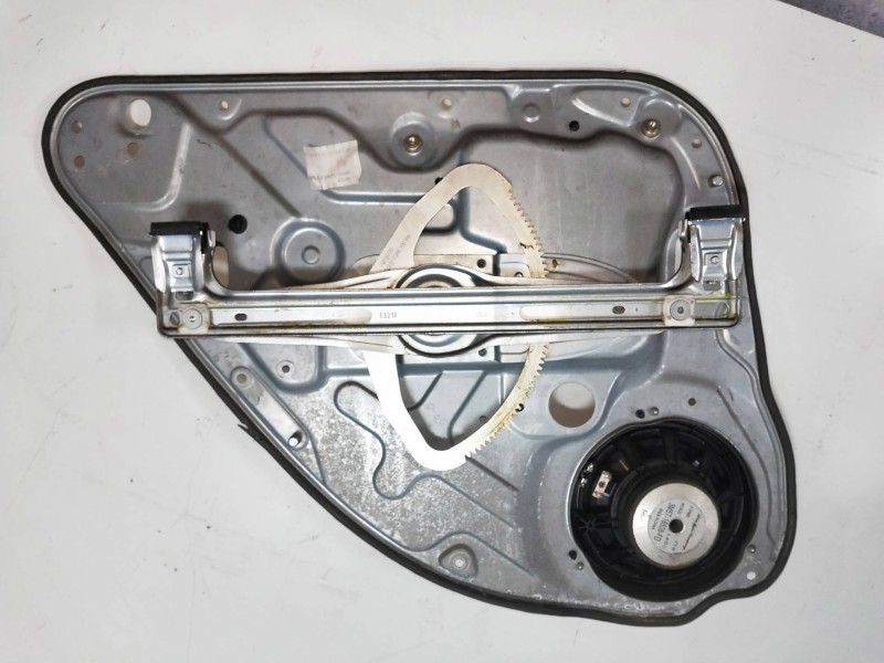 Recambio de elevalunas trasero derecho para ford focus c-max (cap) 2.0 tdci cat referencia OEM IAM   5P