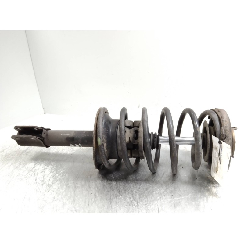 Recambio de amortiguador delantero izquierdo para renault 19 (b/c/l53) 1.9 d referencia OEM IAM   