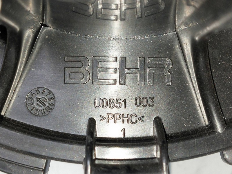 Recambio de motor calefaccion para audi a4 avant (8k5) (2008) 2.0 16v tdi referencia OEM IAM U0852003 U0851003 