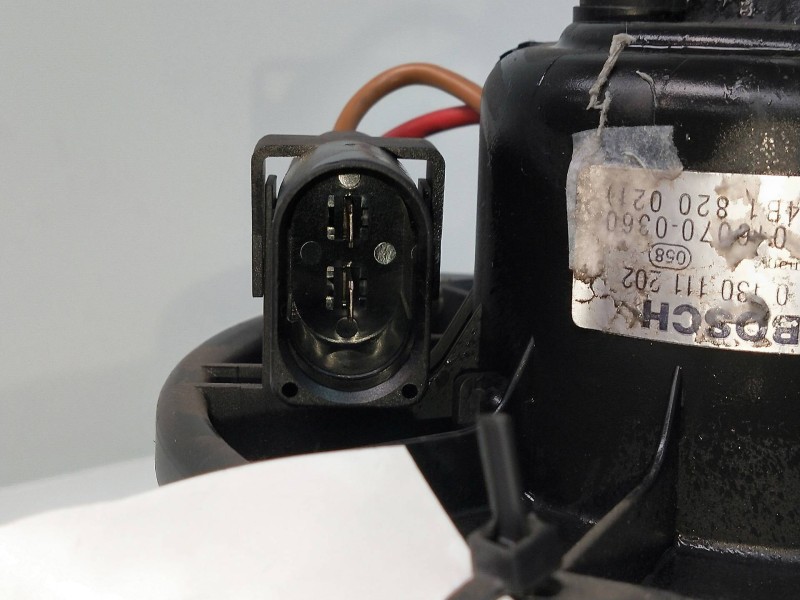 Recambio de motor calefaccion para audi a6 berlina (4b2) 2.5 tdi referencia OEM IAM 4B1820021 0130111202 0160700360