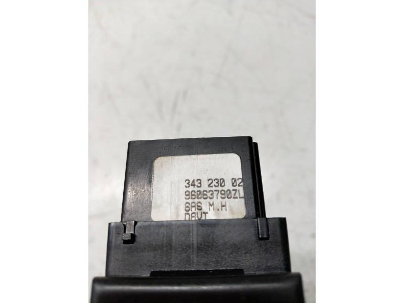 Recambio de mando luces para peugeot 406 berlina (s1/s2) sldt referencia OEM IAM 96063790ZL 34323002 