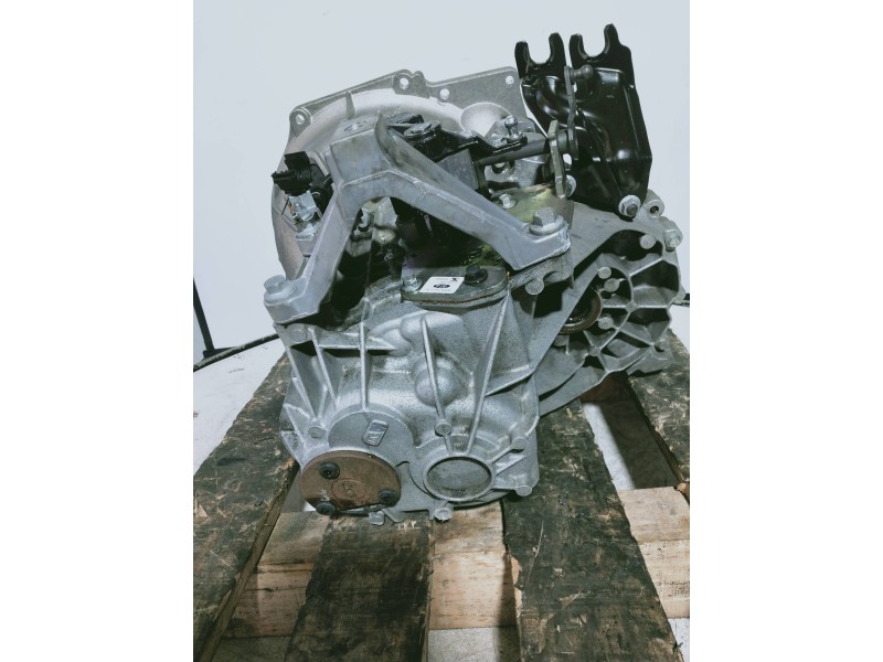 Recambio de caja cambios para ford focus lim. (cb4) trend referencia OEM IAM 6M5R7002YC T1GF2 310308 062047 