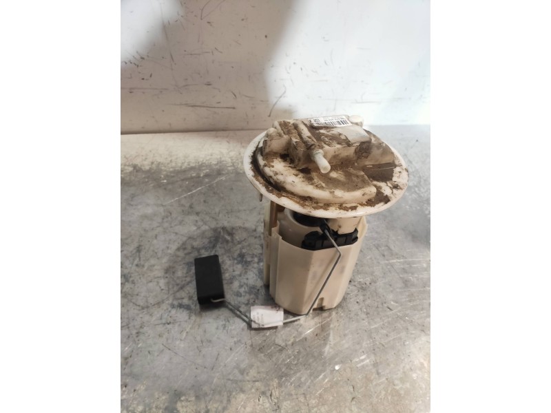 Recambio de bomba combustible para peugeot 207 urban referencia OEM IAM 9657035980  SIEMENS