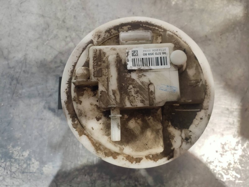 Recambio de bomba combustible para peugeot 207 urban referencia OEM IAM 9657035980  SIEMENS