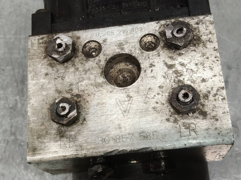 Recambio de abs para volvo v40 familiar 1.9 d+ (85kw) referencia OEM IAM 0265216462 0273004224 30857585