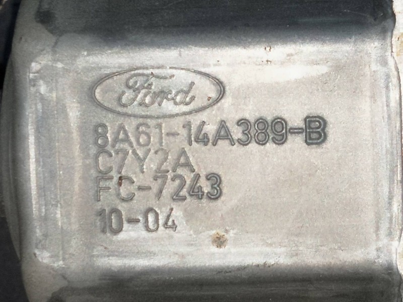 Recambio de elevalunas delantero izquierdo para ford fiesta (cb1) trend referencia OEM IAM 8A6114A389B  5P