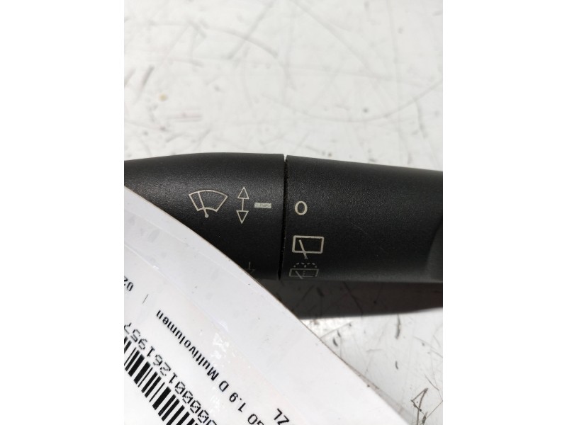 Recambio de mando limpia para citroen berlingo 1.9 d multivolumen referencia OEM IAM 96049597ZL  