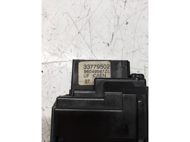 Recambio de mando limpia para citroen berlingo 1.9 d multivolumen referencia OEM IAM 96049597ZL  