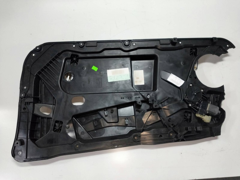 Recambio de elevalunas delantero derecho para ford fiesta (ccn) sync edition referencia OEM IAM 8A6114553B  3P