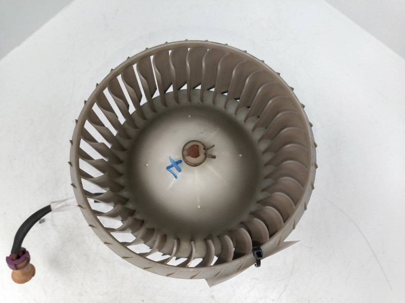 Recambio de motor calefaccion para audi s8 (d2) 4.2 v8 32v referencia OEM IAM 0130111040 0160700043 