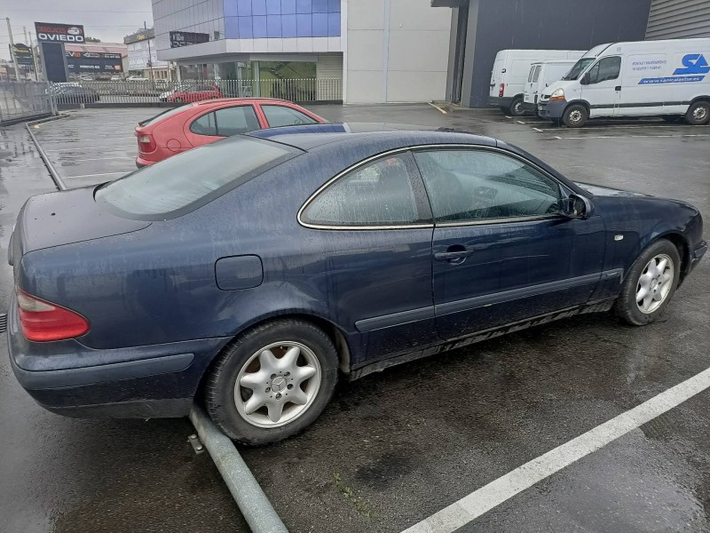 mercedes clase clk (w208) coupe del año 2003