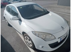 renault megane iii berlina 5 p del año 2009