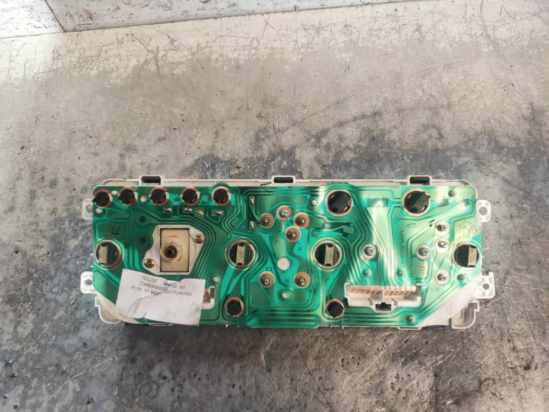 Recambio de cuadro instrumentos para daihatsu feroza 1.6 referencia OEM IAM 8301087669 1573102502 