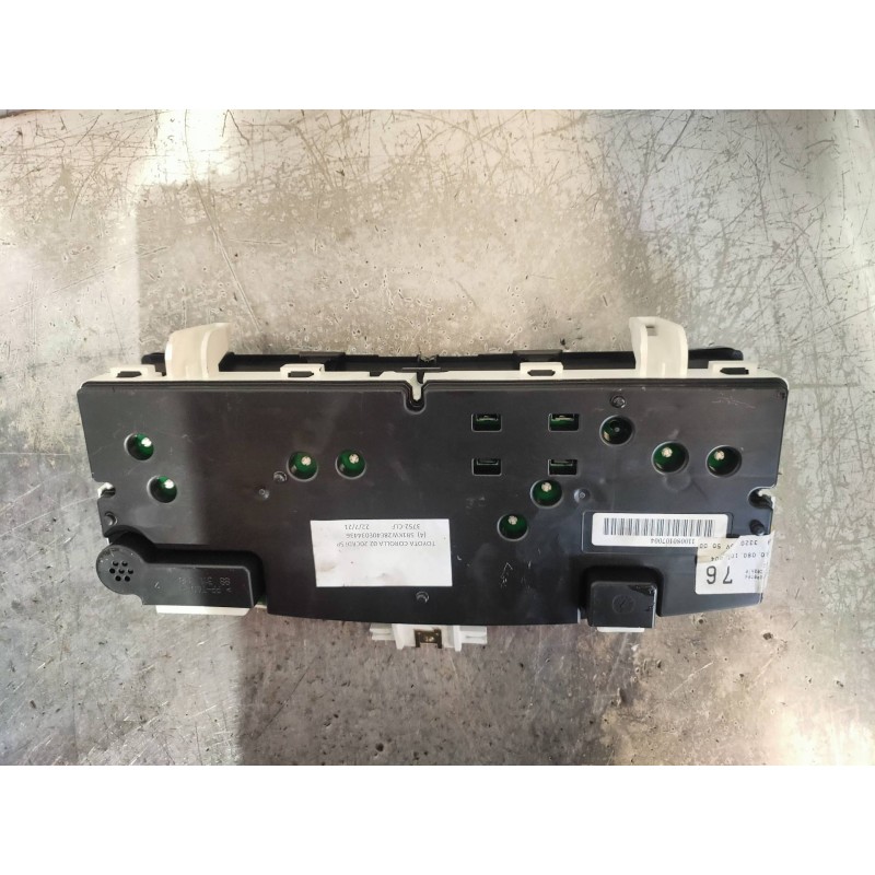 Recambio de cuadro instrumentos para toyota corolla (e12) 2.0 d-4d linea luna berlina referencia OEM IAM 8380002760  