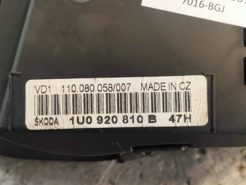 Recambio de cuadro instrumentos para skoda octavia berlina (1u2) ambiente referencia OEM IAM 110080058007 1U0920810B 