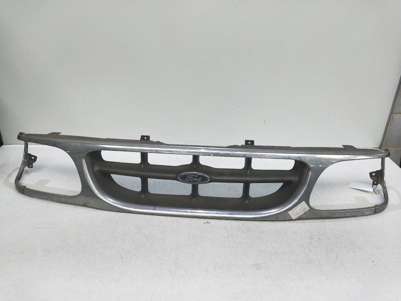 Recambio de rejilla delantera para ford explorer 4.0 v6 cat referencia OEM IAM   