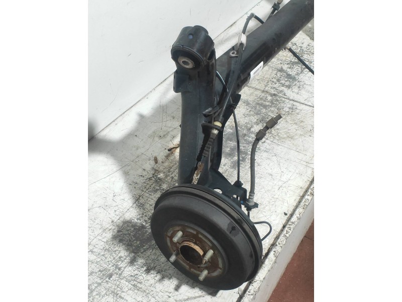 Recambio de puente trasero para ford tourneo courier (c4a) ambiente referencia OEM IAM   TAMBOR / ABS