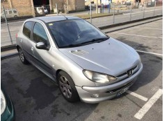 peugeot 206 berlina del año 2001
